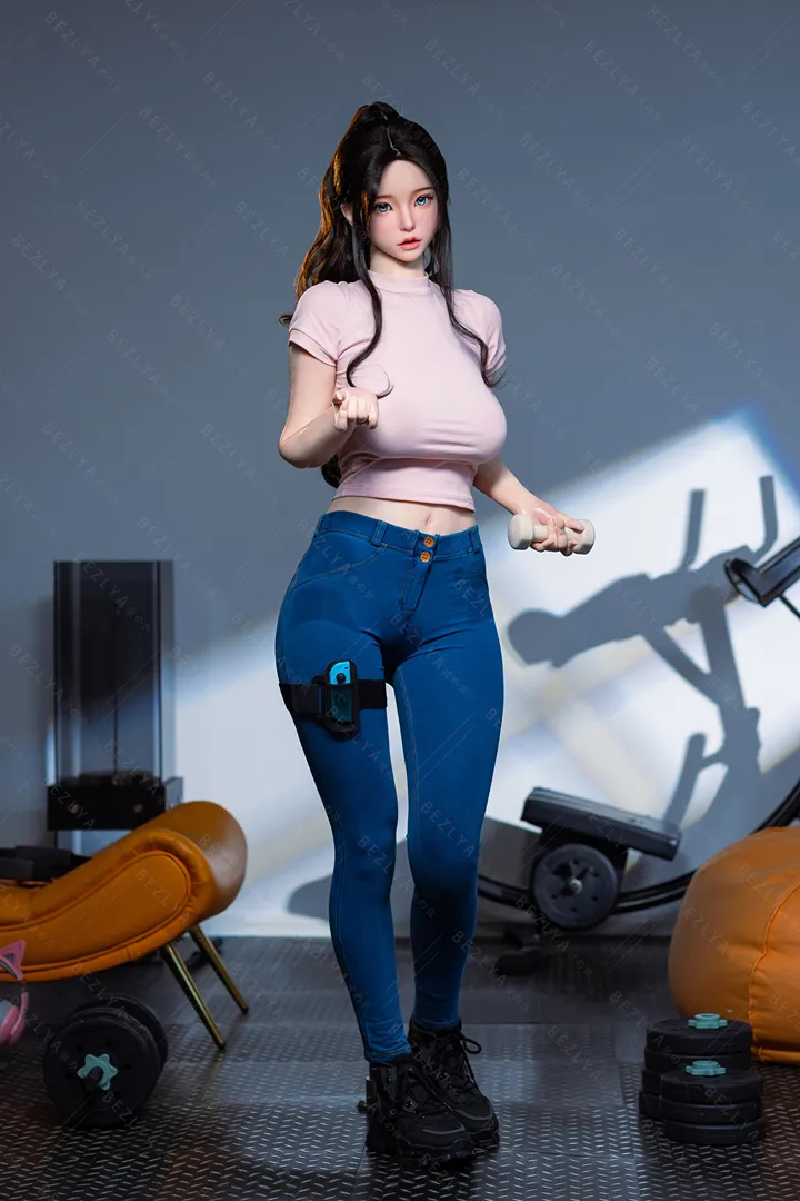 168cm (5ft6) リアルな肌の質感 シリコン製ラブドール Astrantia、ROSヘッド